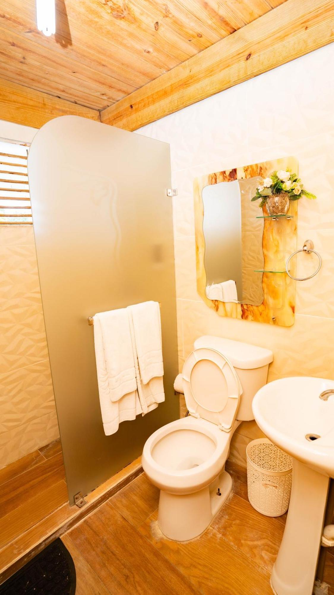 Guacamayos Hotel Bonao Екстериор снимка