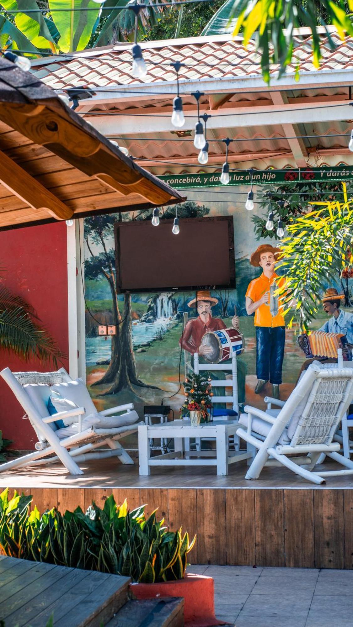 Guacamayos Hotel Bonao Екстериор снимка